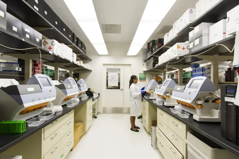 Diagnostic reagent lyophilization services in Canada, built to hold through scale-up